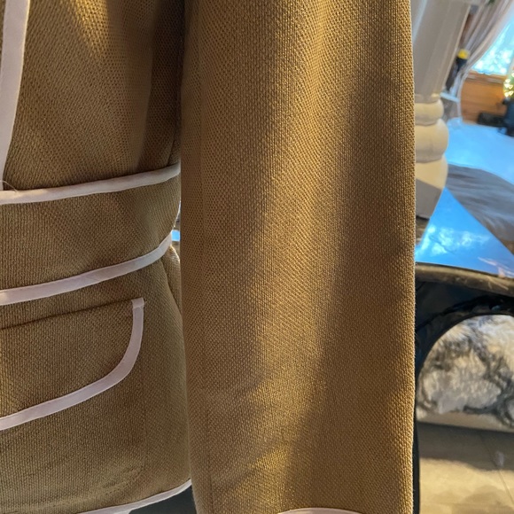 Jacket - Picture 4 of 5